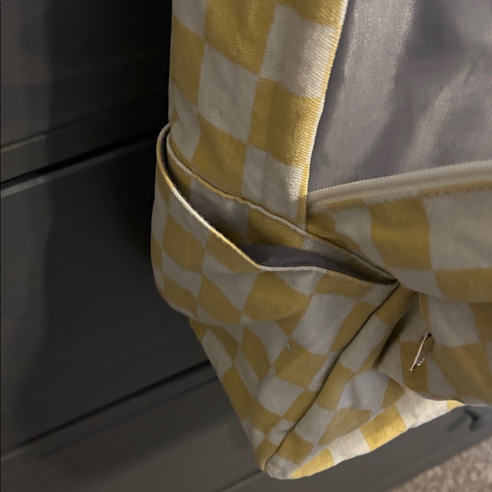 Checkered Backpack - Picture 6 of 7